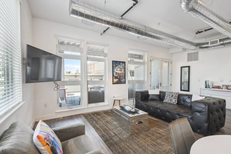 Family-oriented condo | Good for workation | Pet-friendly — photo 5