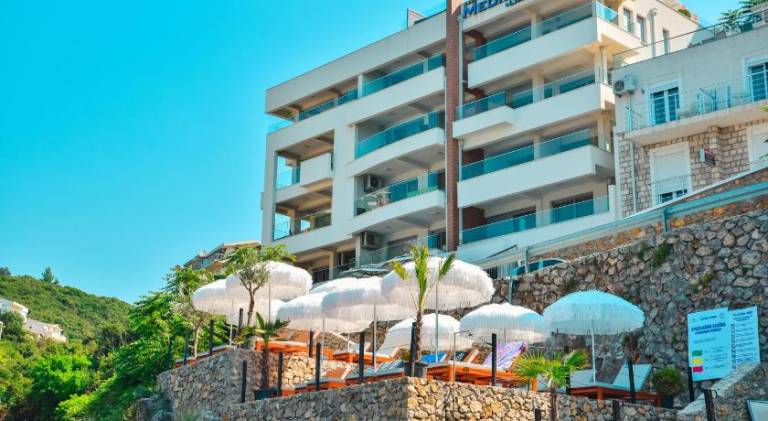 HOTEL MEDITERRANEO LIMAN free private beach for hotel guest in Ulcinj