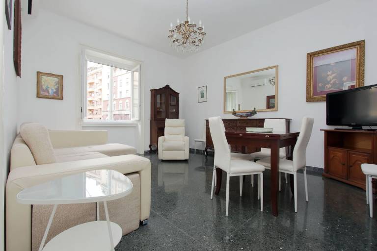 Cozy 1‑Br Near Vatican — Bright & Central in Vittoria