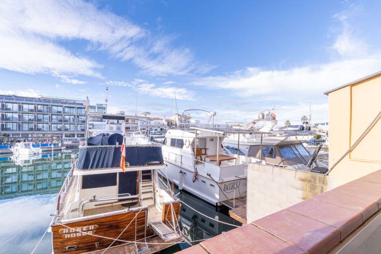 Fully equipped apartment with garden & terrace | Beach nearby | Pets are welcome — photo 2