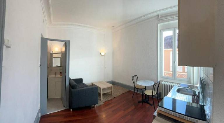 Apartment with 1 room for 2 persons in Vichy