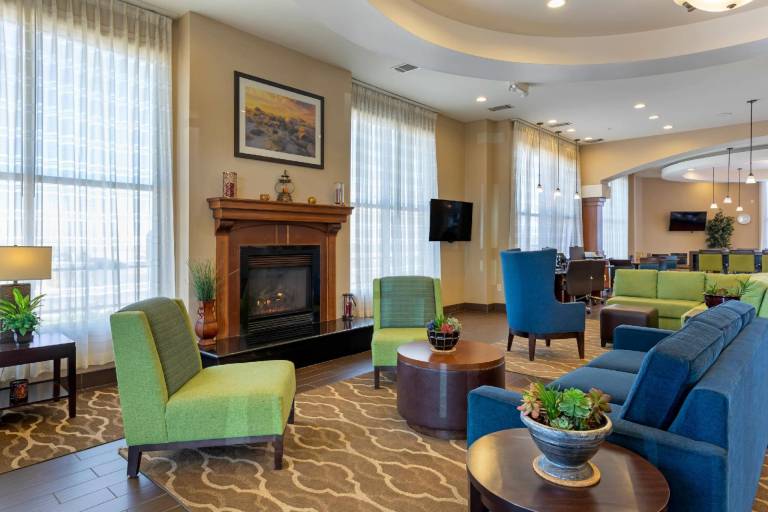 Comfort Suites Barstow near I-15 — photo 2