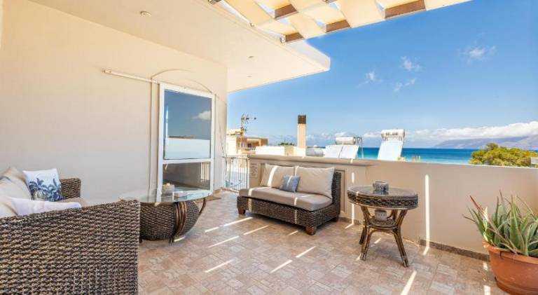 Holiday apartment with terrace — photo 2