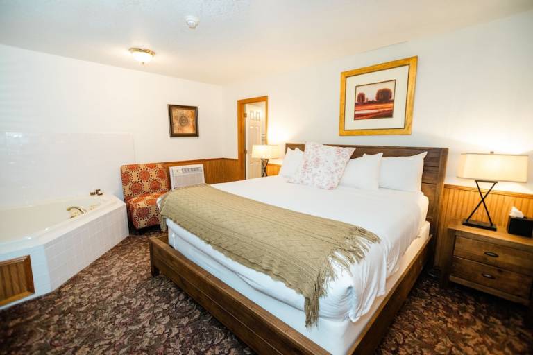 Lodge  Cleveland