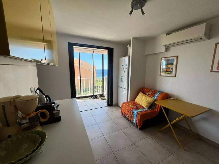 Cape Verde Residence - Nice T2 Bis with air conditioning close to the sea in the domain of La Coudouliere — photo 4