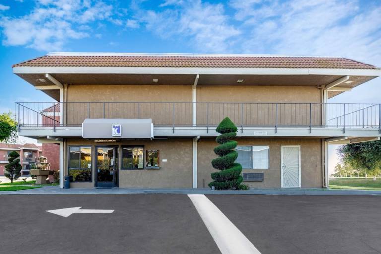 Motel  Madera