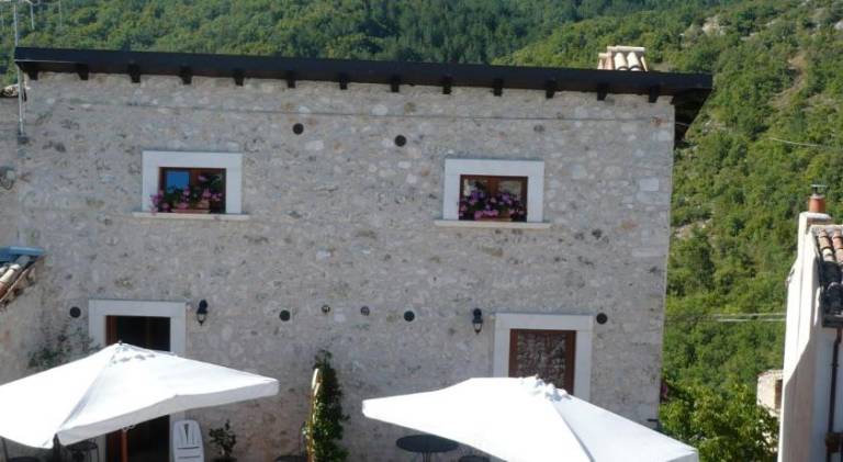 Pleasant house with terrace & garden | Good for workation | Pet-friendly in L'Aquila