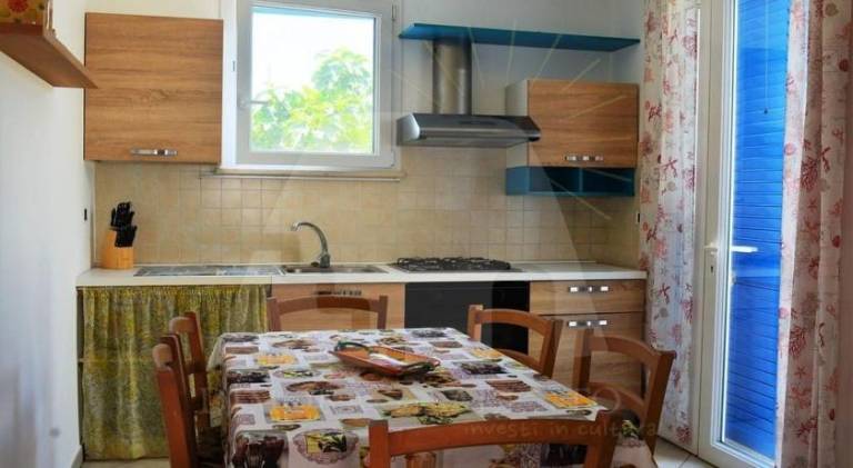 Vacation home with BBQ & yard in Patu