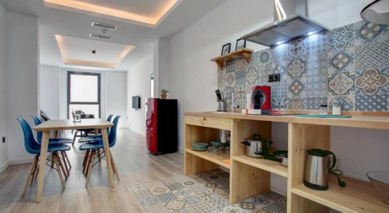 Holiday apartment with patio | Close to Tajo de Ronda | Suitable for remote work in Ronda