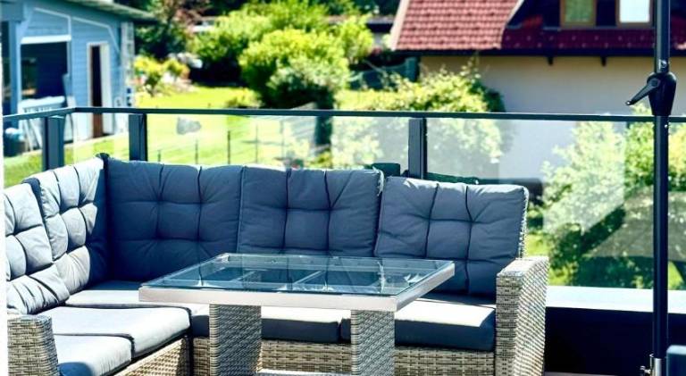 Apartment with patio | Pet-friendly — photo 3