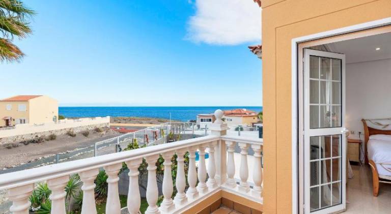 Wonderful villa with jacuzzi & pool | Next to the beach | Pets allowed — photo 4