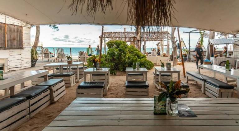B4 Beach Club — photo 4