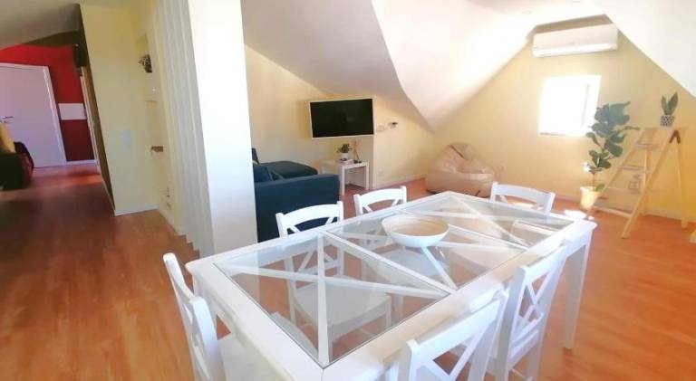 Apartment with terrace — photo 3