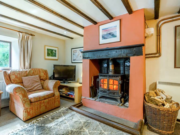 Cottage with garden & barbecue — photo 4