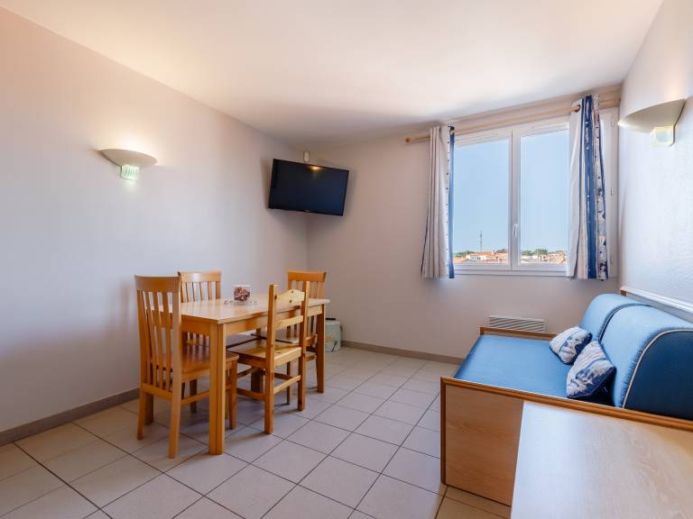 Rental apartment with pool & terrace | Next to the beach | Pets are welcome — photo 3