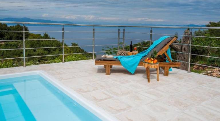 Beautiful villa with private pool, terrace & barbecue | Pets allowed — photo 3