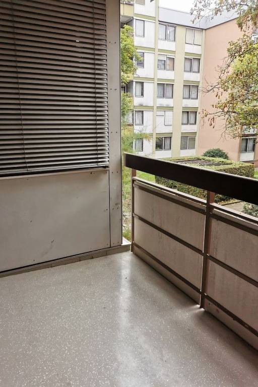 Apartment with yard — photo 3