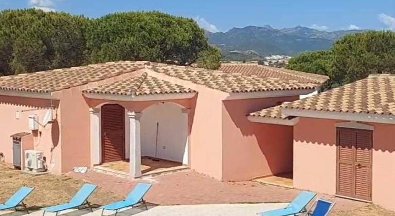 Villa with yard, pool & terrace | Next to the beach | Dogs allowed in Posada