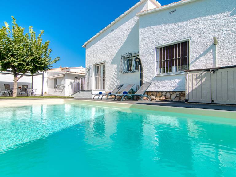 Ferienhaus in Empuriabrava, Costa Brava für max. 4 Personen, Ferienhaus in Empuriabrava, Costa Brava für max. 4 Personen,