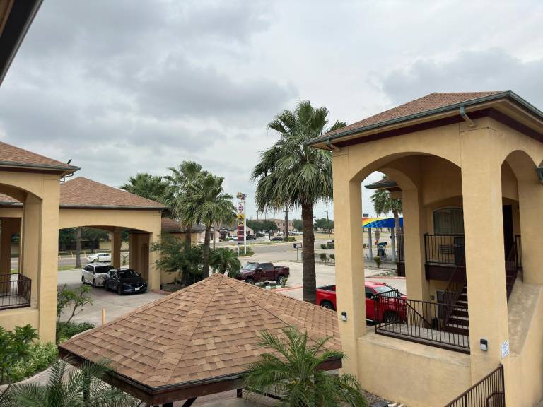 Texas Inn Suites RGV — photo 4