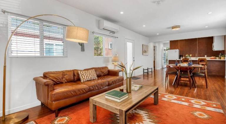 2 Units in Prime Hollywood Location Chic Renovated 1BDRs w Patio AvantStay — photo 2