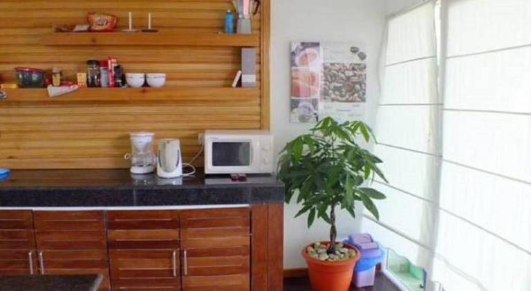 Serviced apartment with hot tub, yard & private pool in Abidjan