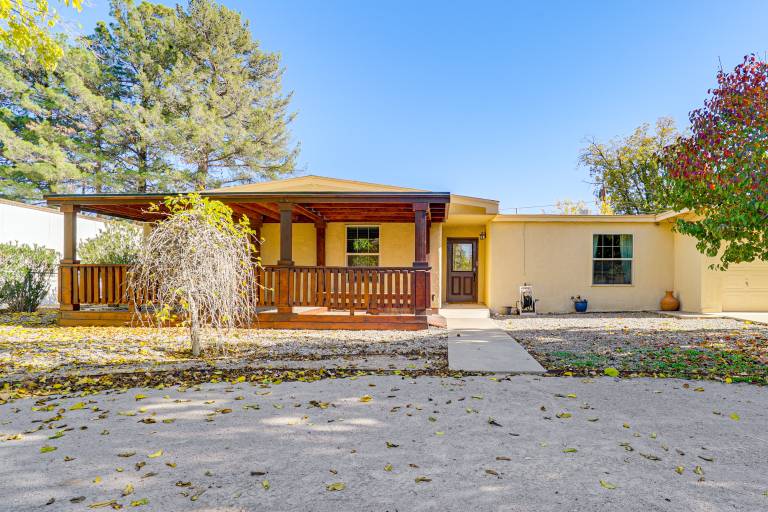 1 Mi to NMSU! Las Cruces Home w/ Pet-Friendly Yard — photo 3