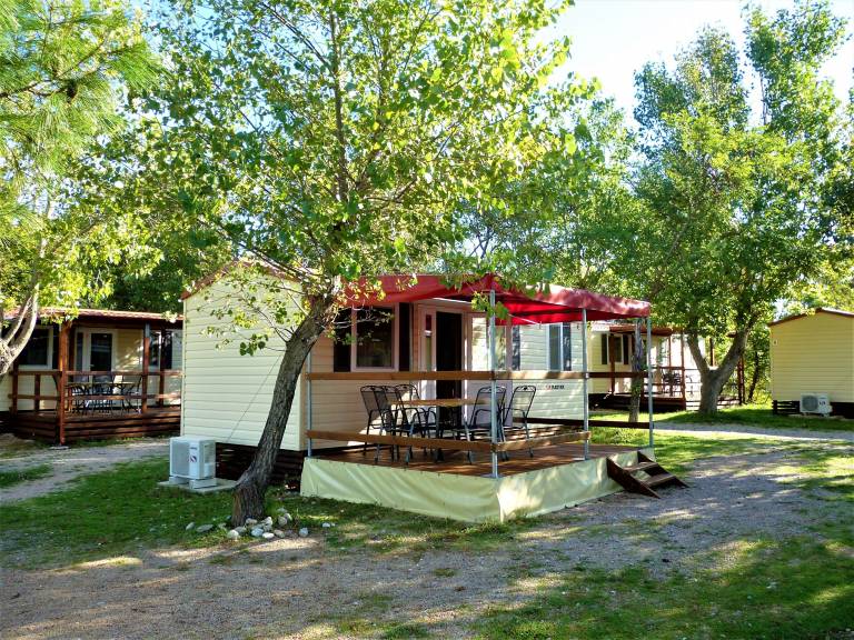 Beautiful vacation home with grill & yard | Sea view | Next to the beach | Dogs allowed — photo 4