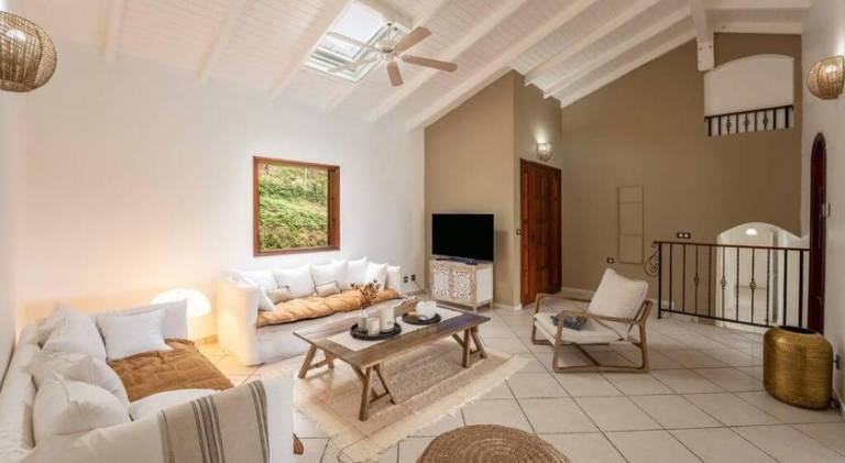 Fully equipped spacious villa with patio, private pool & barbeque | Good for workation | Pets are welcome — photo 2