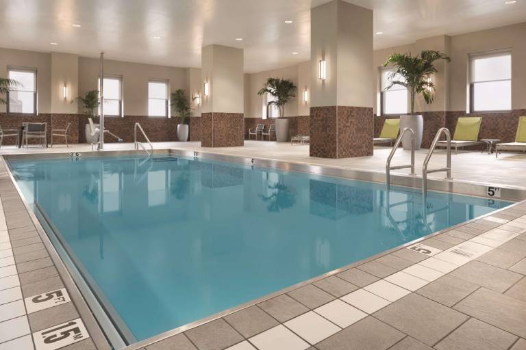 Embassy Suites by Hilton Pittsburgh Downtown — photo 5