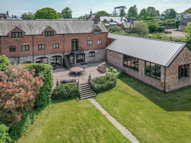 Cottage  Llannefydd