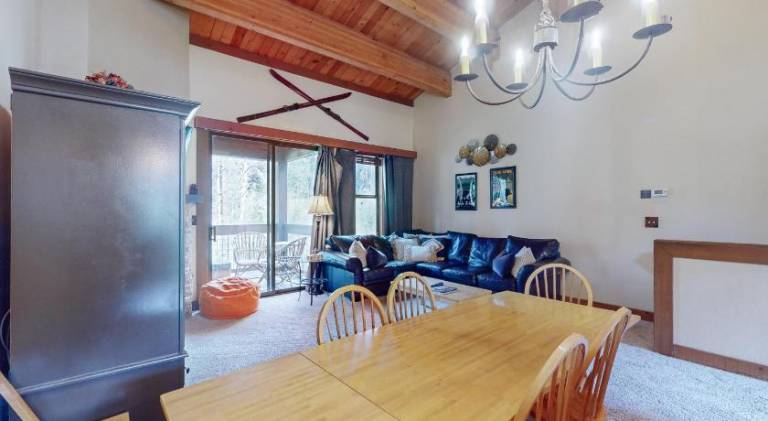 Apartment with pool & hot tub — photo 4