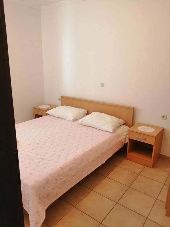 Two bedroom apartment near beach Kustići, Pag (A-4129-b) — photo 5