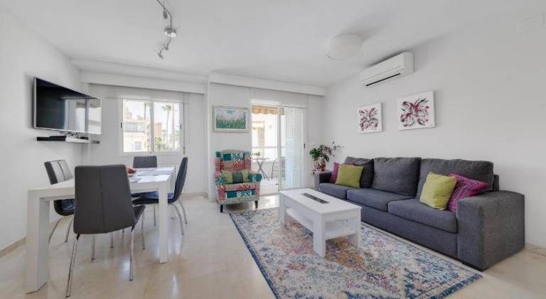 Apartment with pool in L'Alfas del Pi