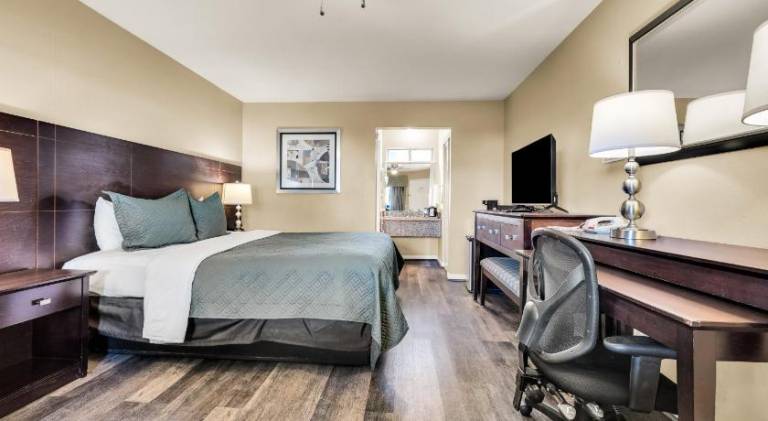 Scottish Fairway Inn in Seaside, CA