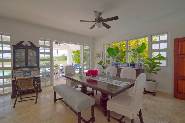 Family-friendly villa with pool, barbeque & yard | Golf view | Pets are welcome — photo 4