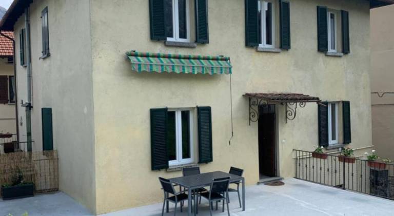 Vacation home with 2 rooms for 5 persons in Tremezzina