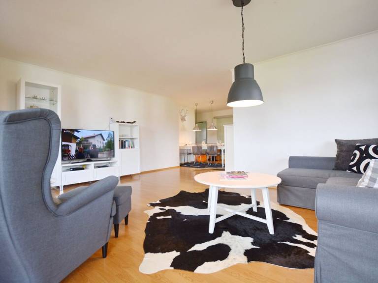 Ferienwohnung in Windschnur, Übersee für max. 4 Personen Ferienwohnung in Windschnur, Übersee für max. 4 Personen