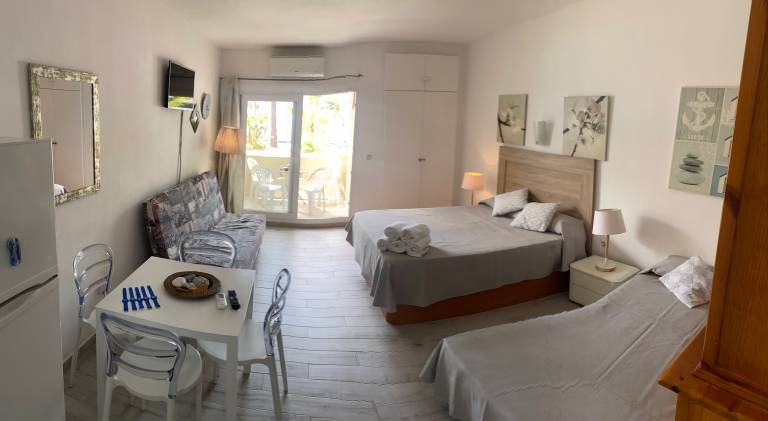 Ferienwohnung mit Pool in Benalmádena, Costa del Sol Occidental f&uuml;r max. 5 Personen