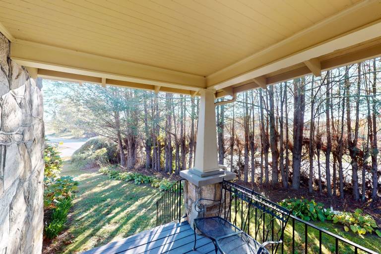 House  Hendersonville