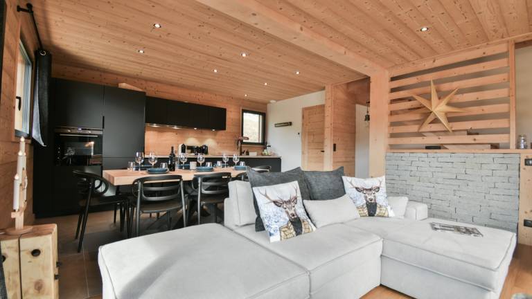 Chalet with terrace & barbeque | Mountain view — photo 3
