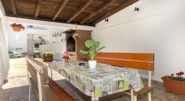 Rental apartment with 2 rooms for 6 persons — photo 4