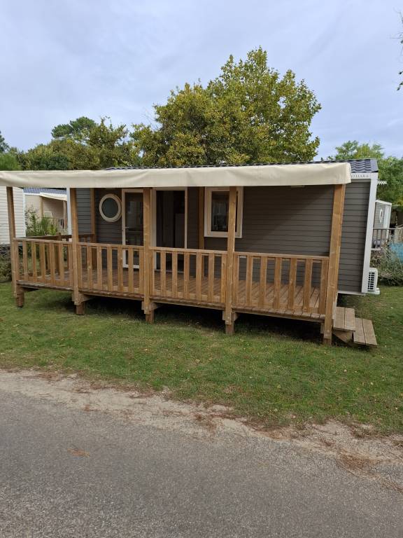 Bungalow with BBQ, pool & patio | Close to the beach | Pets are welcome — photo 4
