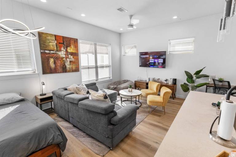 House OST/ South Union