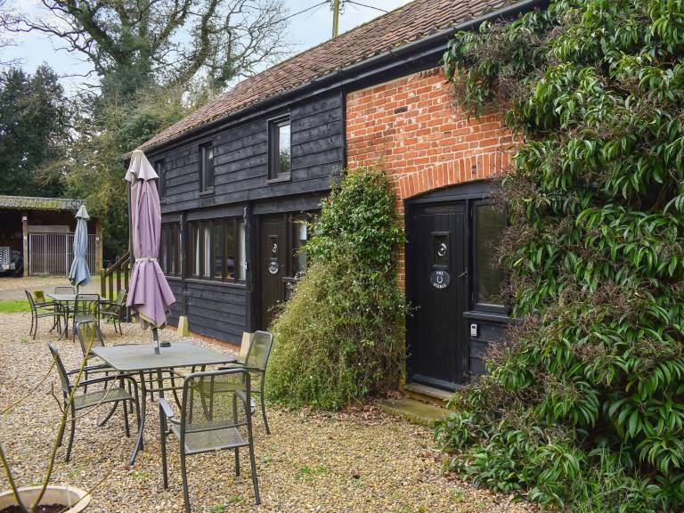 Cottage Holt
