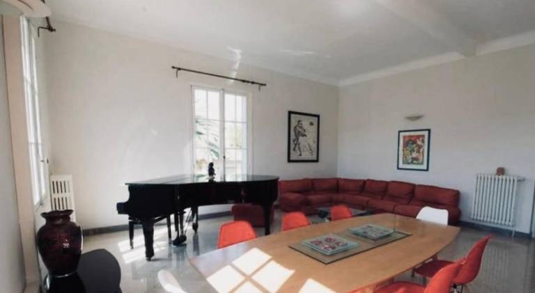 Villa with pool | Close to Sainte Jeanne d'Arc Church — photo 3