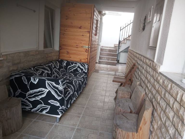 Rental apartment with patio | Mountain view — photo 5