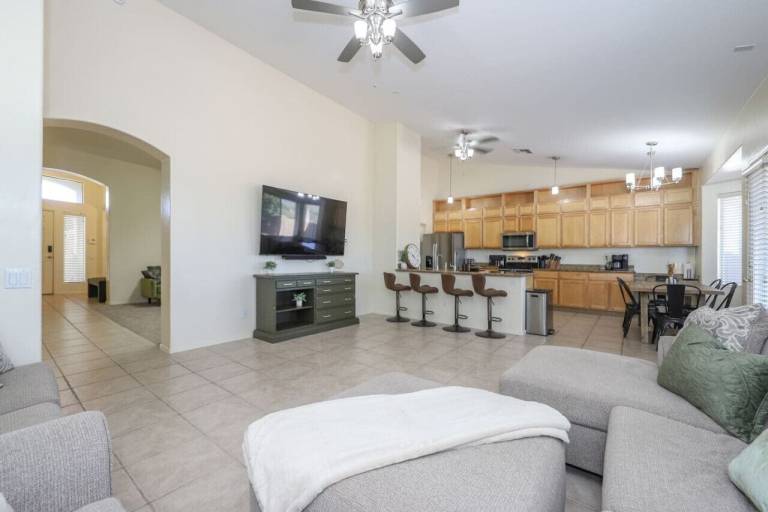 House  Marana