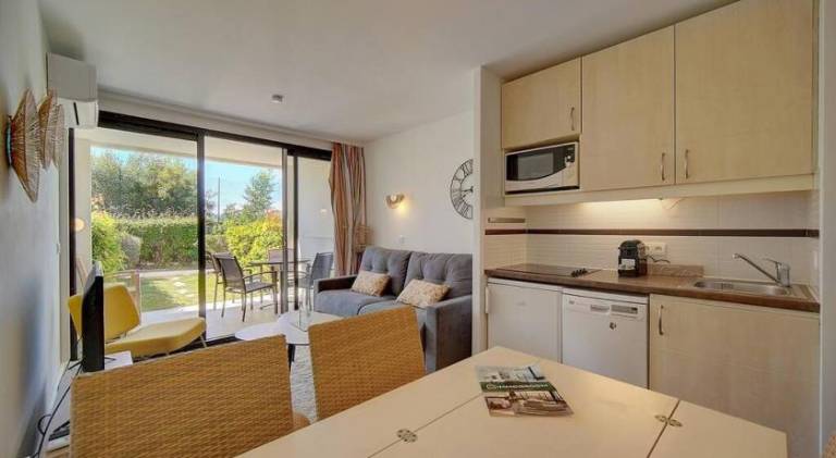 Pleasant rental apartment with terrace, garden & pool | Beach nearby | Pets are welcome — photo 2