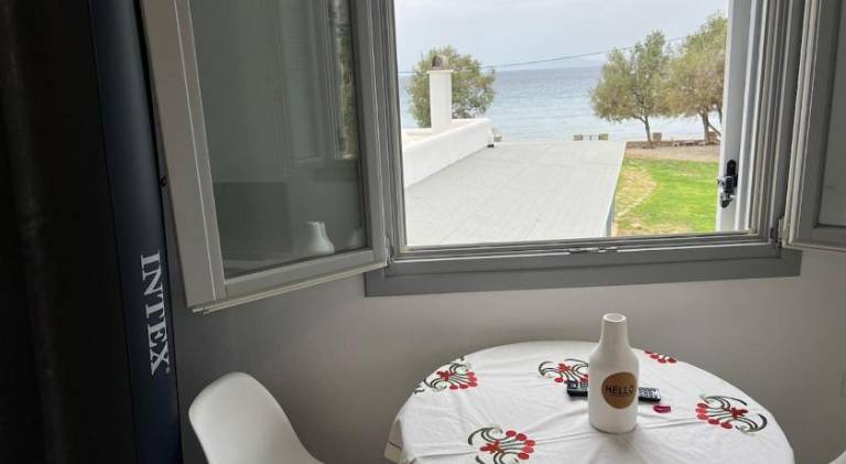 House with terrace, yard & barbeque in Naxos